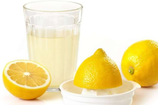 صبحانه آب لیمو بنوشید