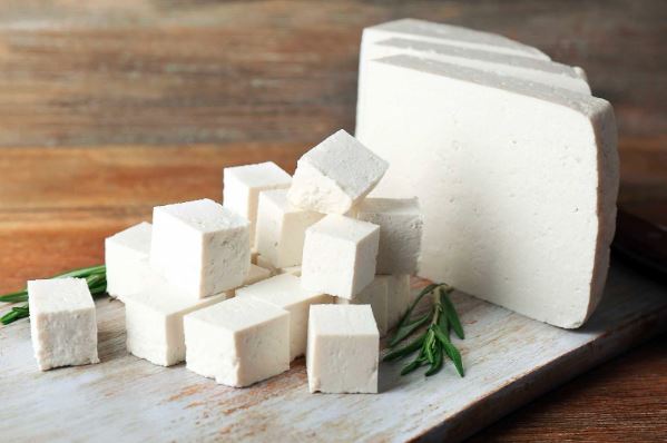 Correct methods of storing white cheese and feta cheese Uncategorized @fa, آشپزی نوشیدنی‌های سرد بر پایه شیر و میوه