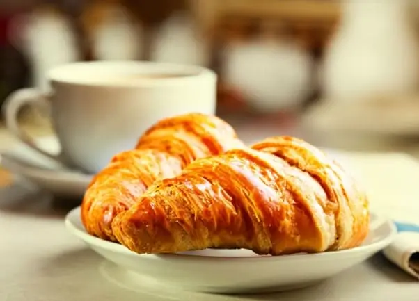 Croissant-with-butter