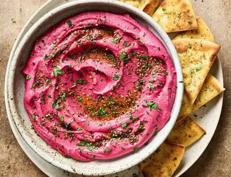 roasted-beetroot-hummus-dip-served-with-herbed-pita-chips-and-spice-garnish