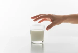 شیر یبوست میاره