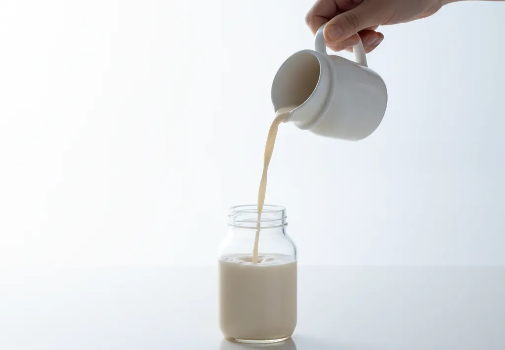 بهترین زمان مصرف شیر بادام برای نوزاد