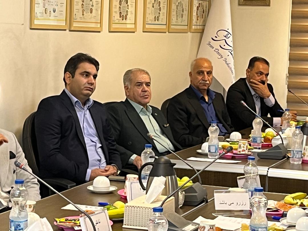 WhatsApp Image 2026 09 30 at 12.13.28 اخبار خبر انتصاب دکتر شجاعی به عنوان عضو هیئت مدیره انجمن صنایع لبنی ایران